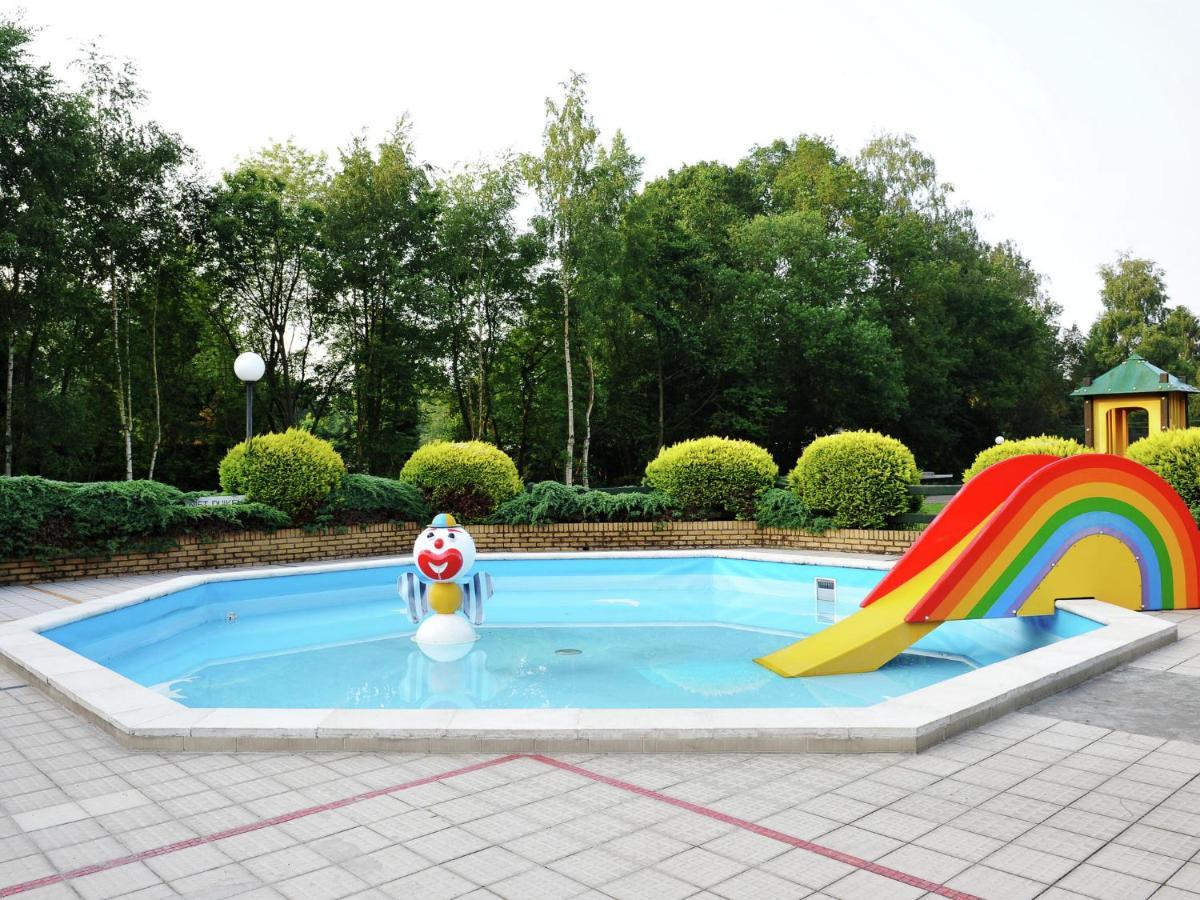 Spacious Home With A Fireplace At 3 Km From Baarle-Nassau Ngoại thất bức ảnh